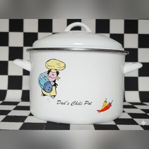 Vintage Tivoli White Chili Pot with Chef and Peppers